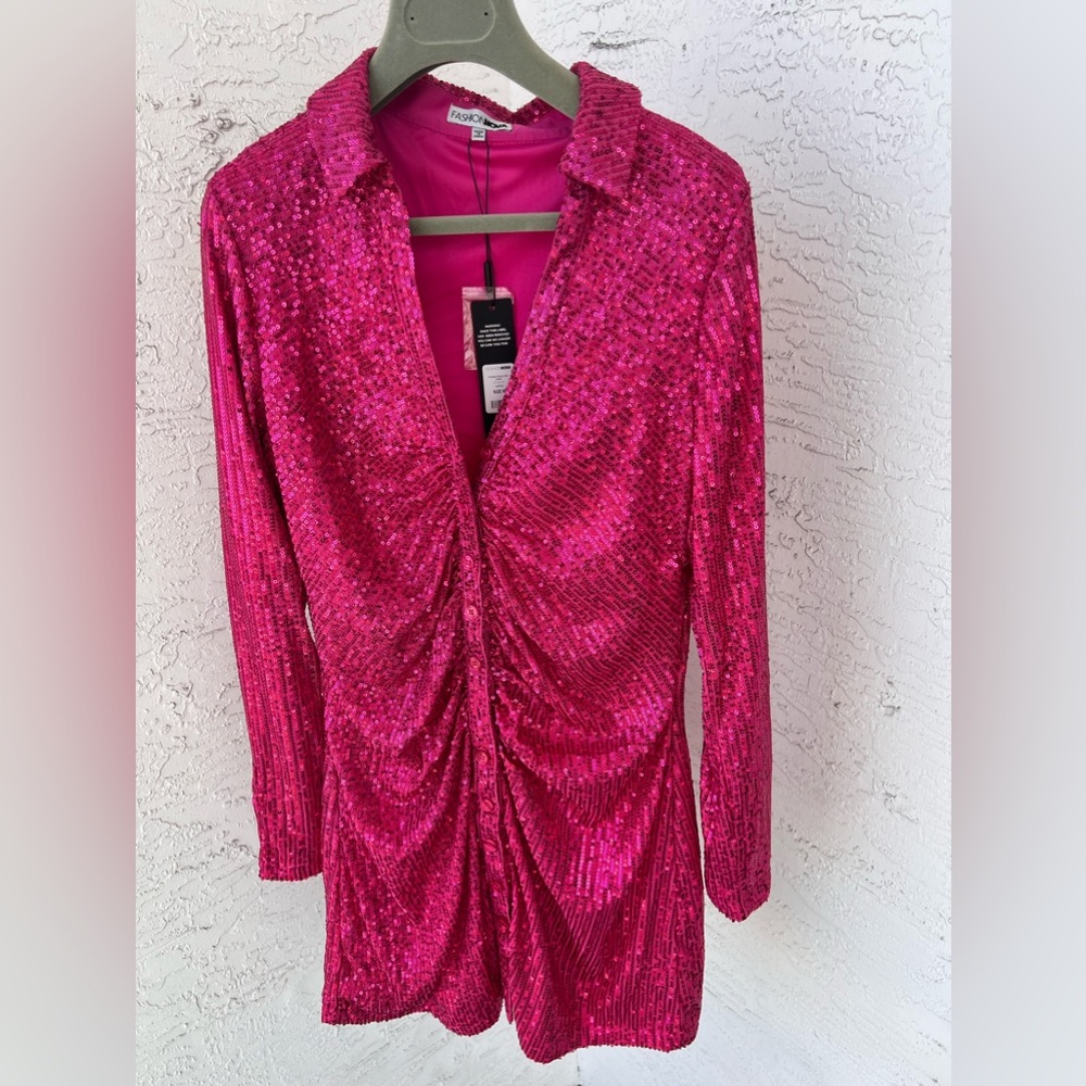 Fashion Nova Deep Pink sequins dress 
Size Med.